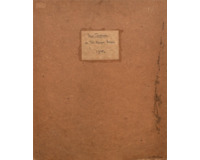 Zátiší se sochou a květinami