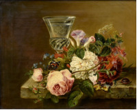 Květinové zátiší s motýlem a číší